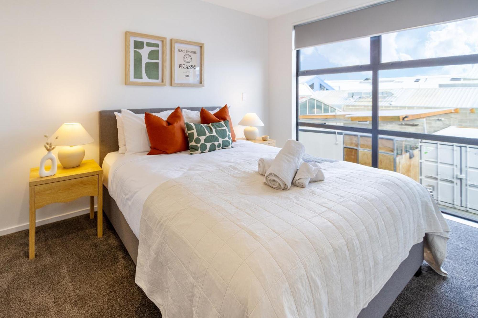 2 Bed, 2 Bath W Sofa Bed - Great Cafes Nearby Apartment Christchurch Bagian luar foto