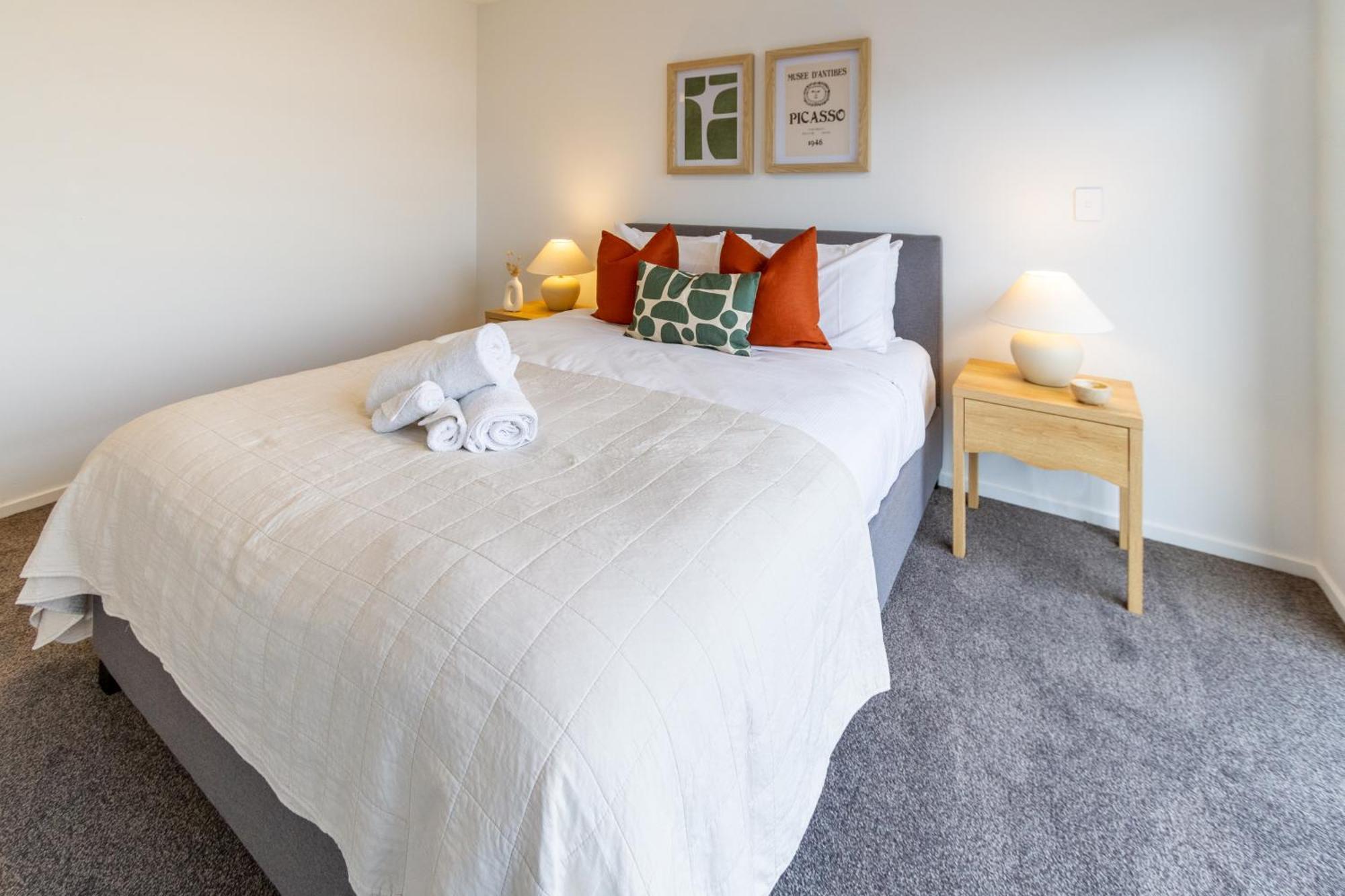 2 Bed, 2 Bath W Sofa Bed - Great Cafes Nearby Apartment Christchurch Bagian luar foto