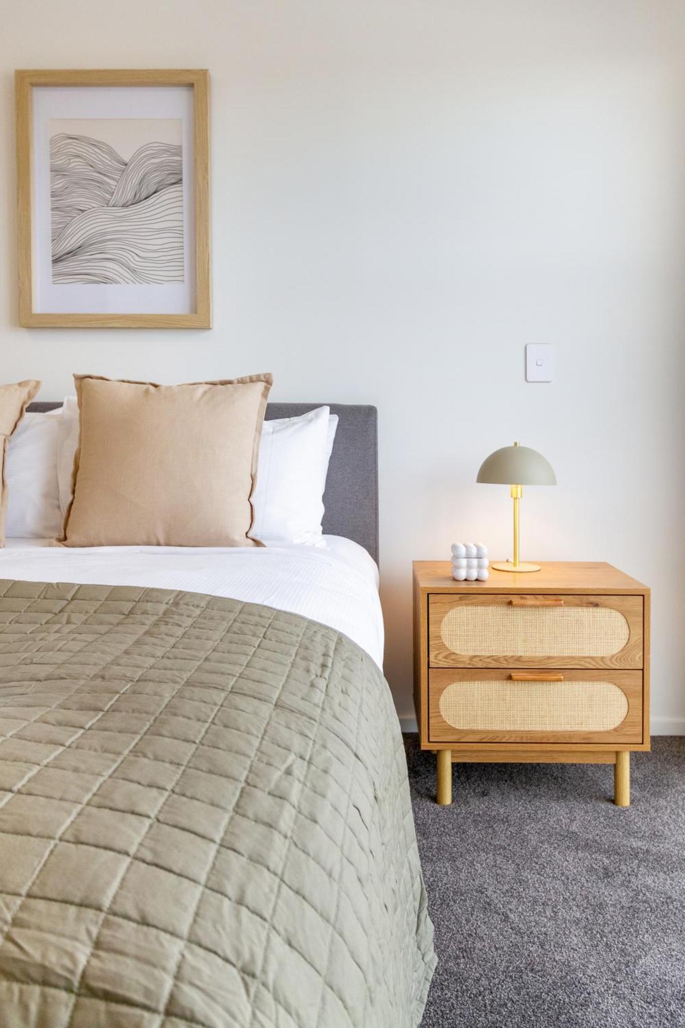 2 Bed, 2 Bath W Sofa Bed - Great Cafes Nearby Apartment Christchurch Bagian luar foto